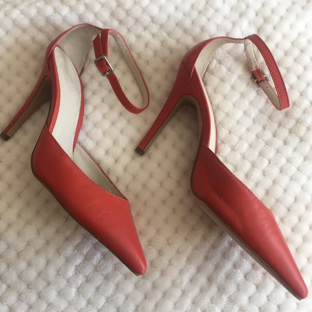 Colin Stuart Heels - Picture 3 of 9